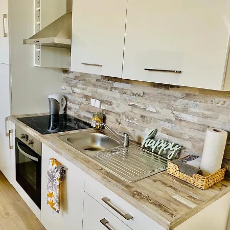 Cozy Flat Near Moselle Apartment *